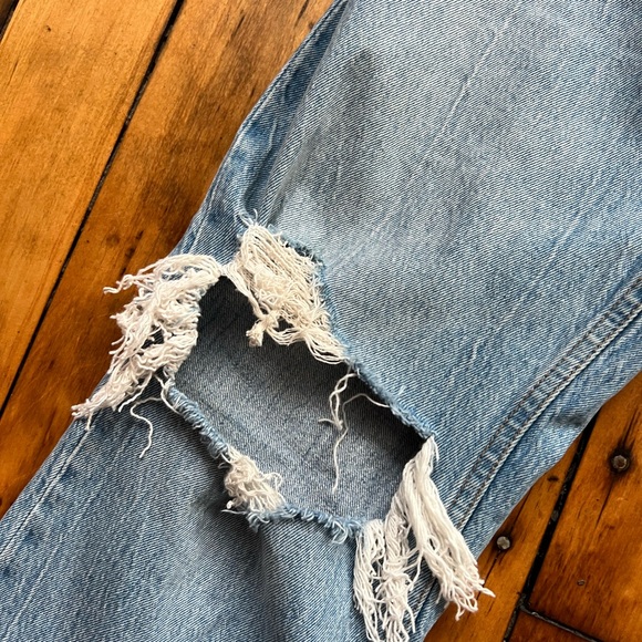 Abercrombie & Fitch 27/4S The 90’s Straight Ultra High Rise Jeans Ripped Blue - Picture 3 of 13